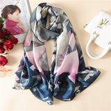 2018 luxury brand Women Silk scarf Beach Shawl and Echarpe Luxurious Wrap Designer scarves Plus Size female beach stole bandana